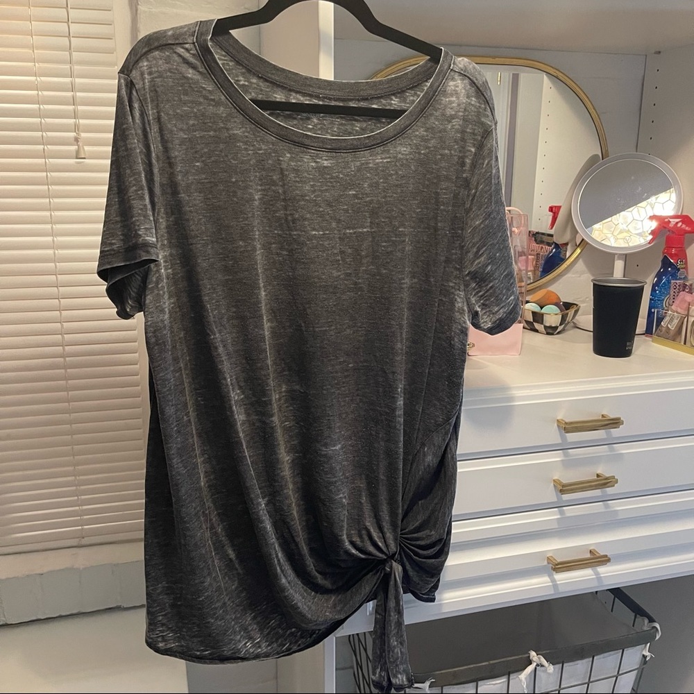 Susina gray side-tie top!